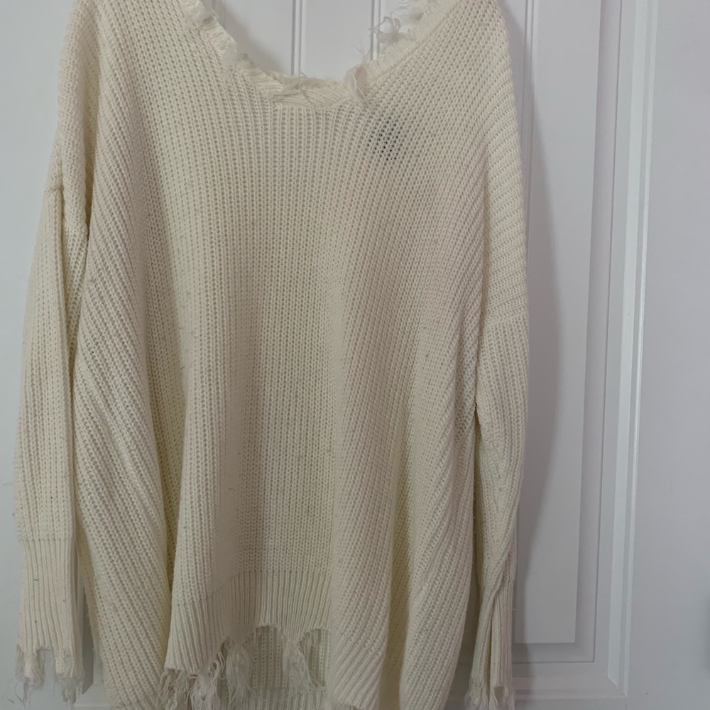 Rue 21 plus womens white distressed sweater